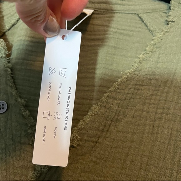 NWT IGenjun Olive long sleeve button down size small - Picture 5 of 11